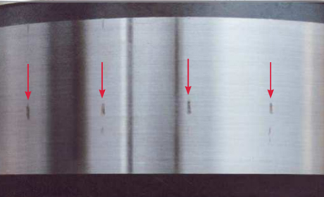 Scratches on the inner ring of cylindrical roller bearings caused during installation Scratches on the inner ring of cylindrical roller bearings caused during installation